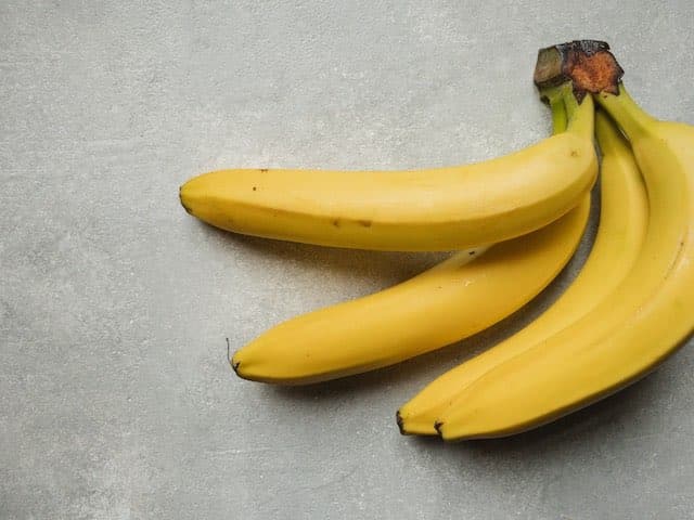 Olifanten eten graag bananen.