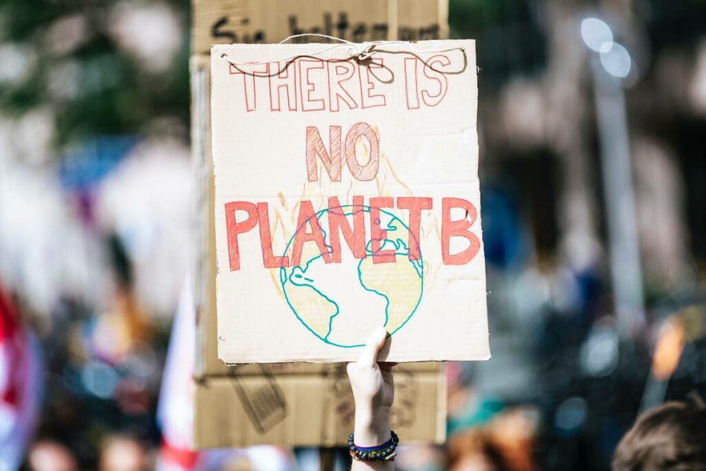 There is no Planet B. Das berühmte Schild der Klimaaktivisten. Hier fotografiert bei einer Klimakundgebung in Deutschland. Foto von Markus Spiske.